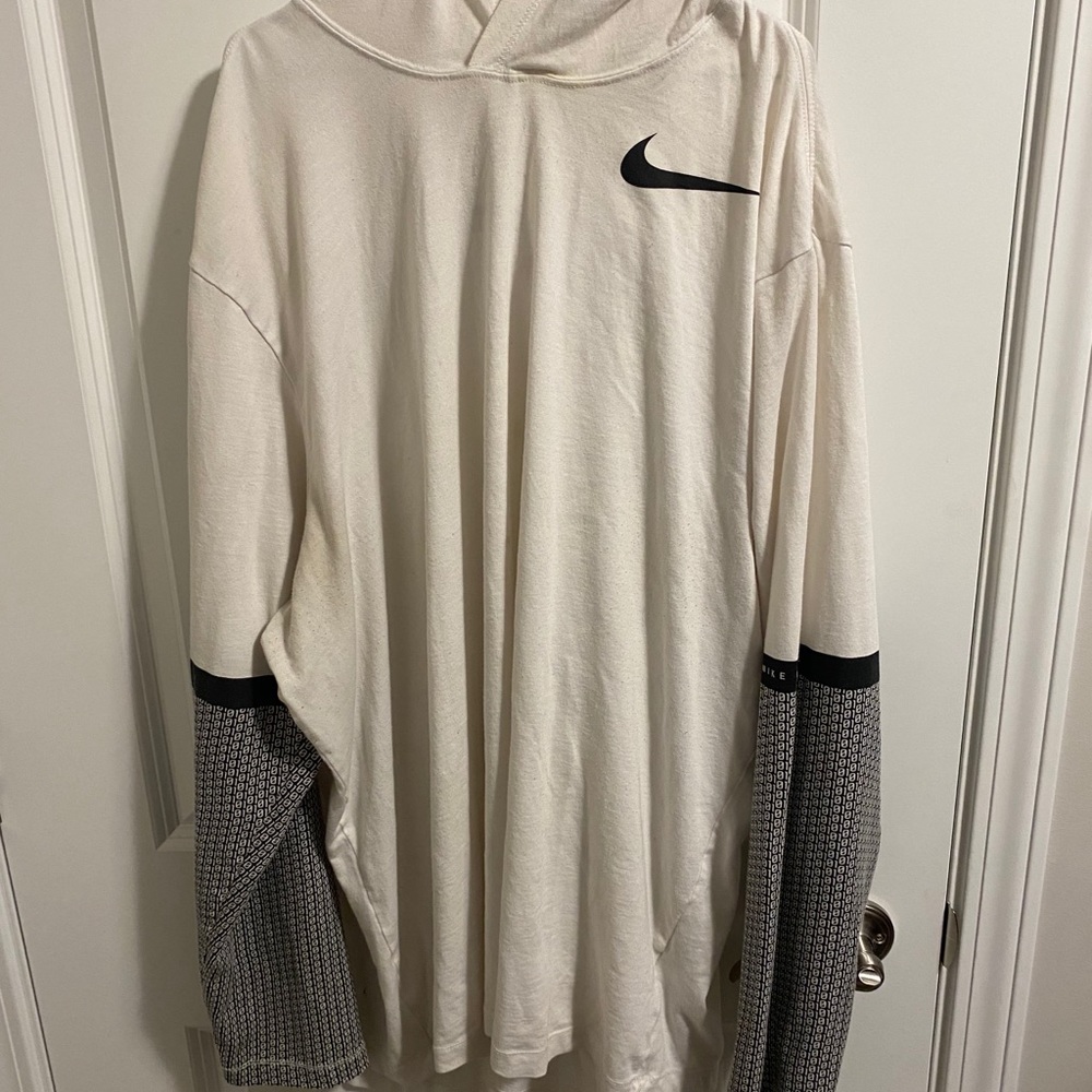 Nike t-shirt hoodie xxl